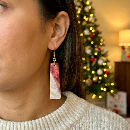 Gilded Cranberry Frost – Cranberry & Gold Marble Bar Earring ✨