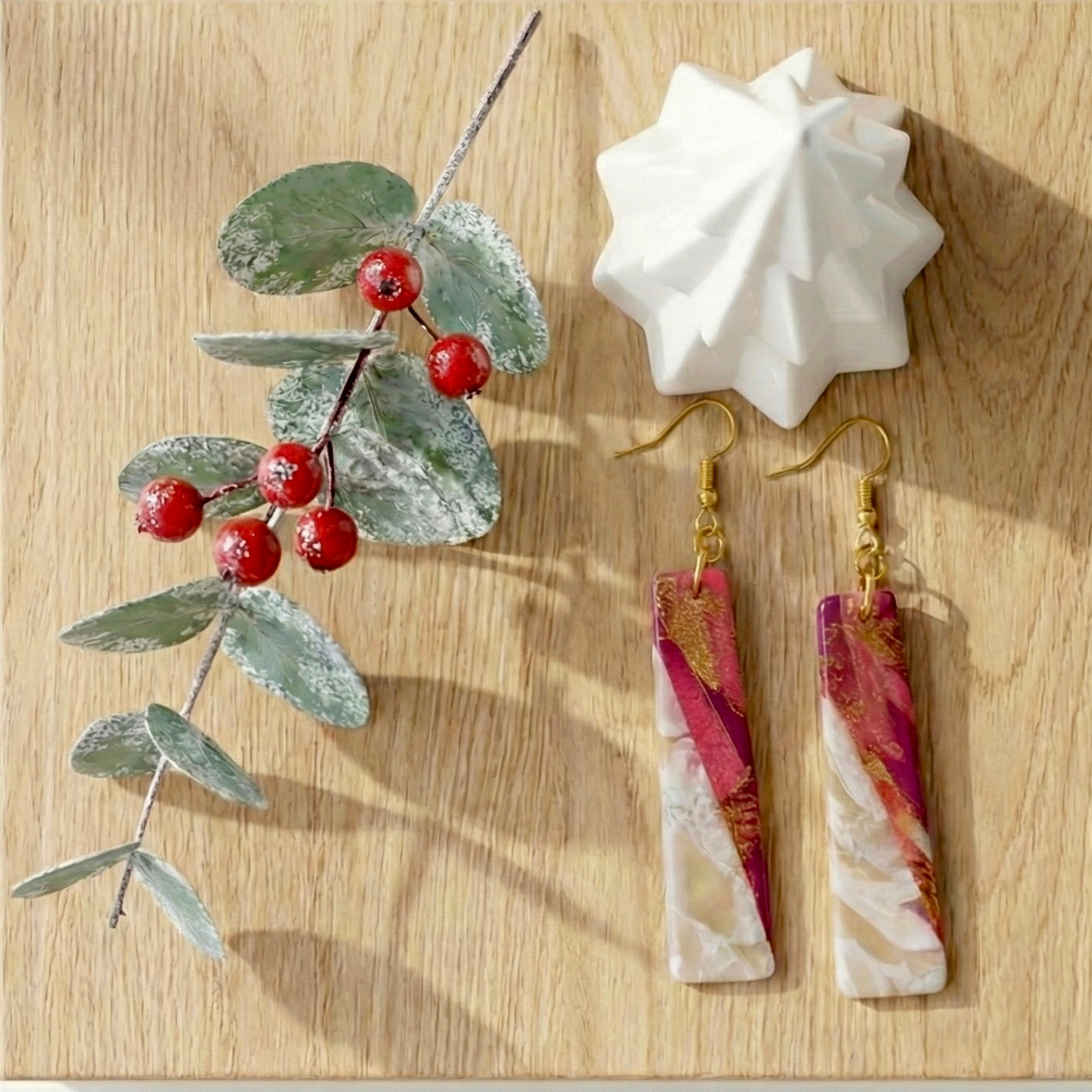 Gilded Cranberry Frost – Cranberry & Gold Marble Bar Earring ✨