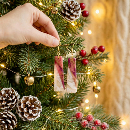 Gilded Cranberry Frost – Cranberry & Gold Marble Bar Earring ✨