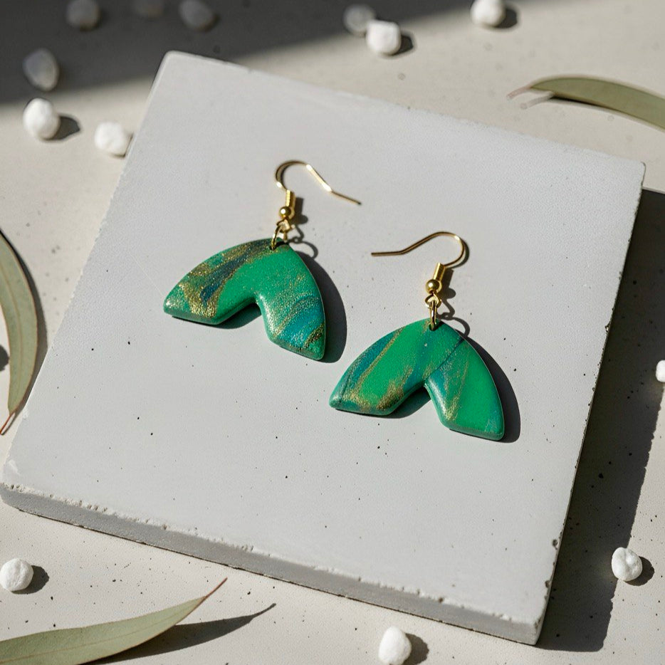Veridian Arc – Emerald Green Polymer Earring 🍃